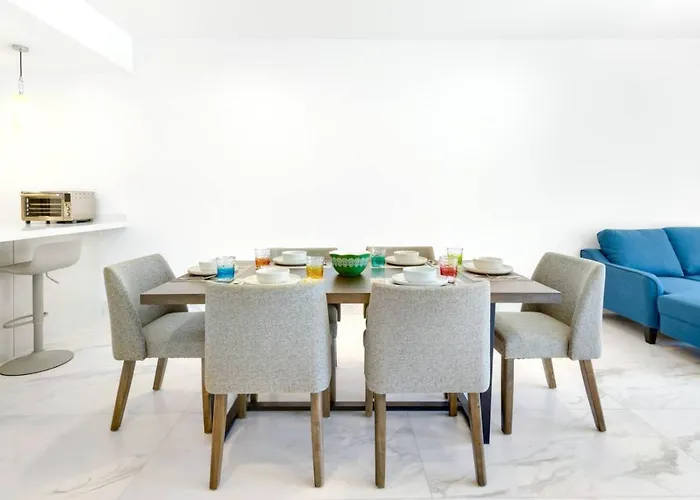 Walk To The Beach, Great Location Apartamento