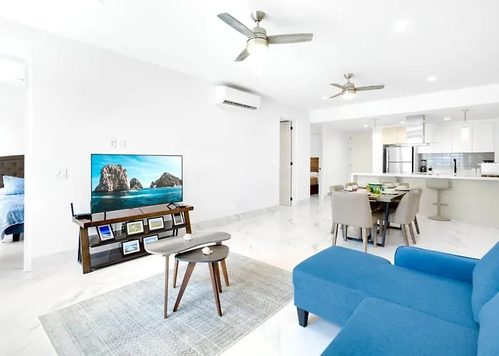Walk To The Beach, Great Location *
