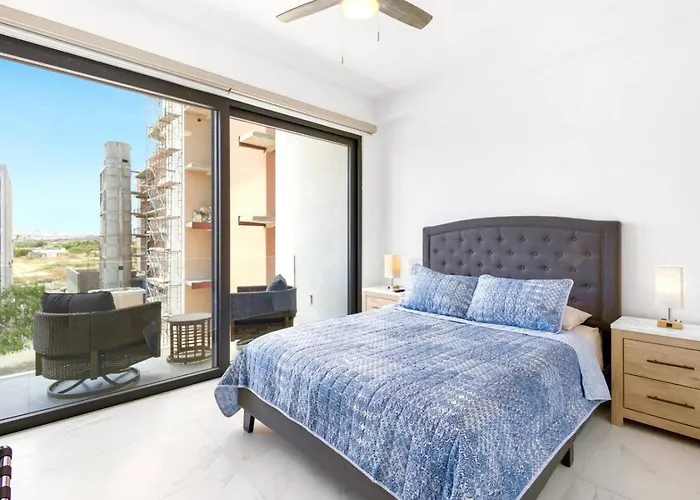 Walk To The Beach, Great Location * Cabo San Lucas